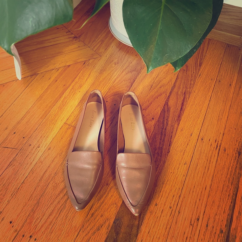 Essex Lane Brown Flats
